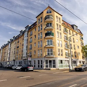 Apartment Pineapple Mitte Ii - Free Parking, Dresden